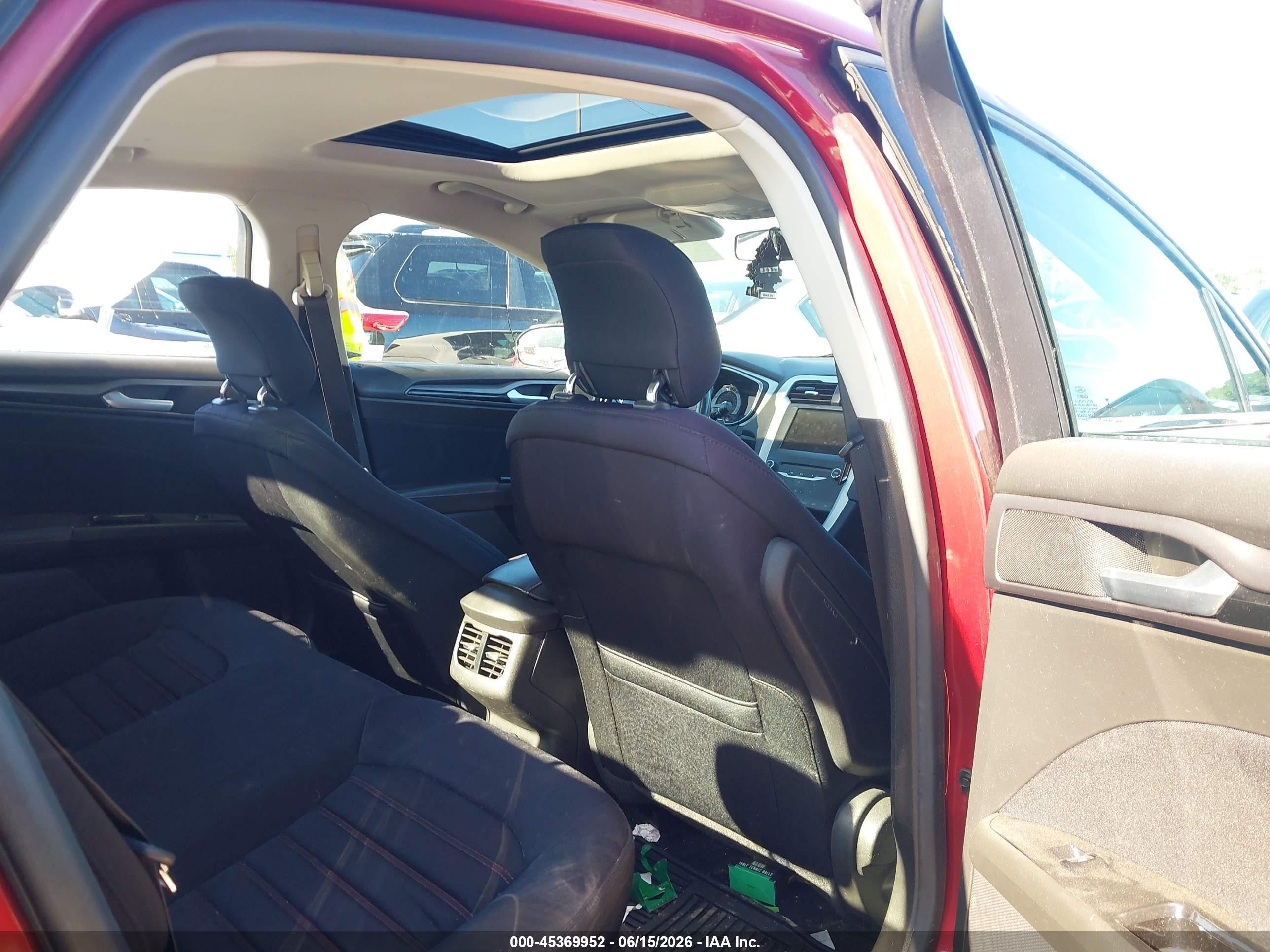 2014 Ford Fusion Se Red vin: 3FA6P0H94ER189872