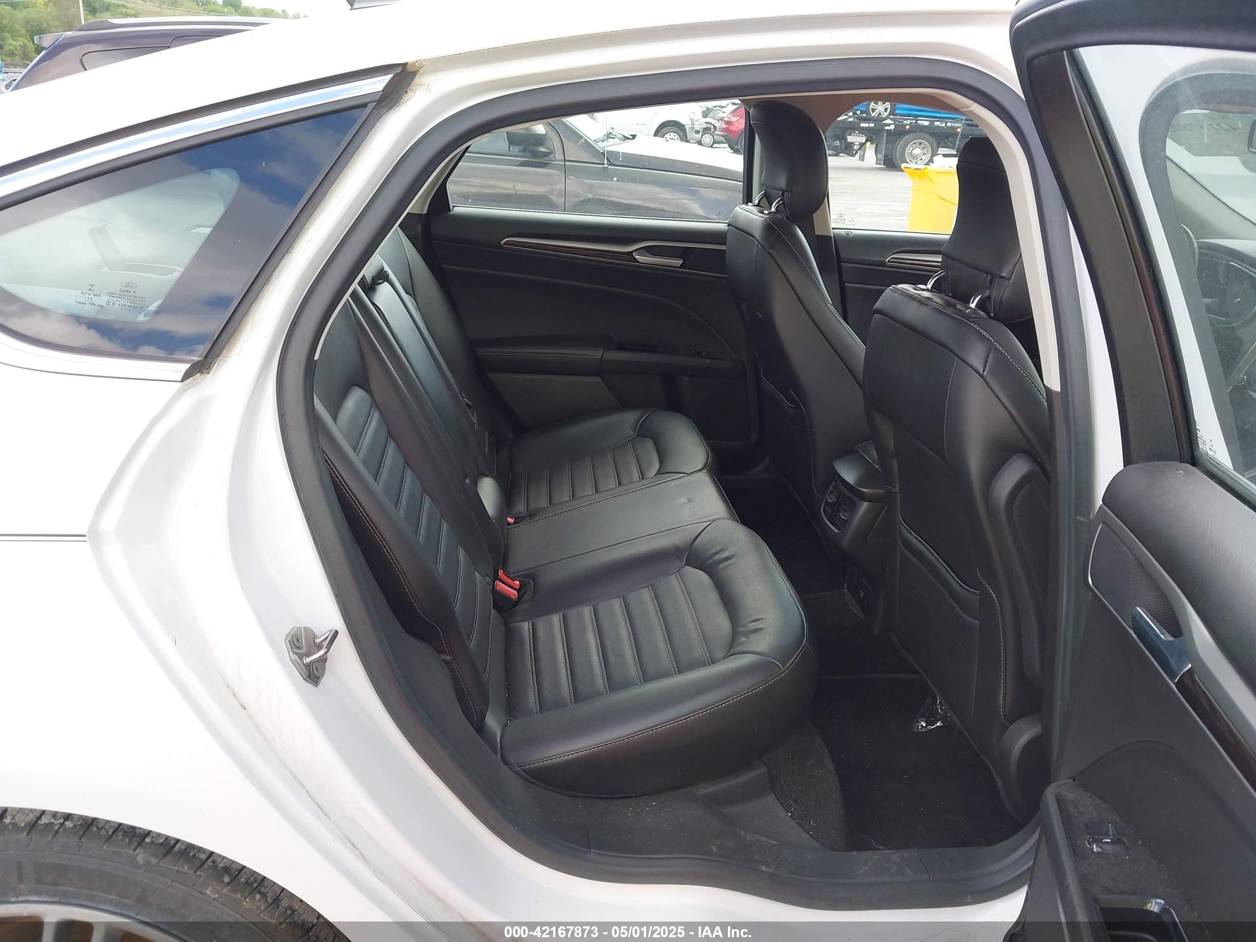 2014 Ford Fusion Se White vin: 3FA6P0H94ER266837