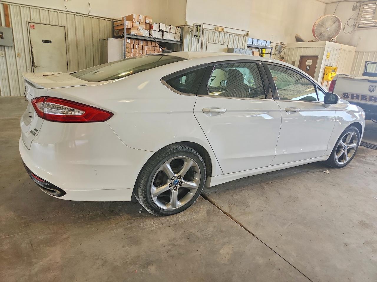 2013 Ford Fusion Se Белый vin: 3FA6P0H95DR143692