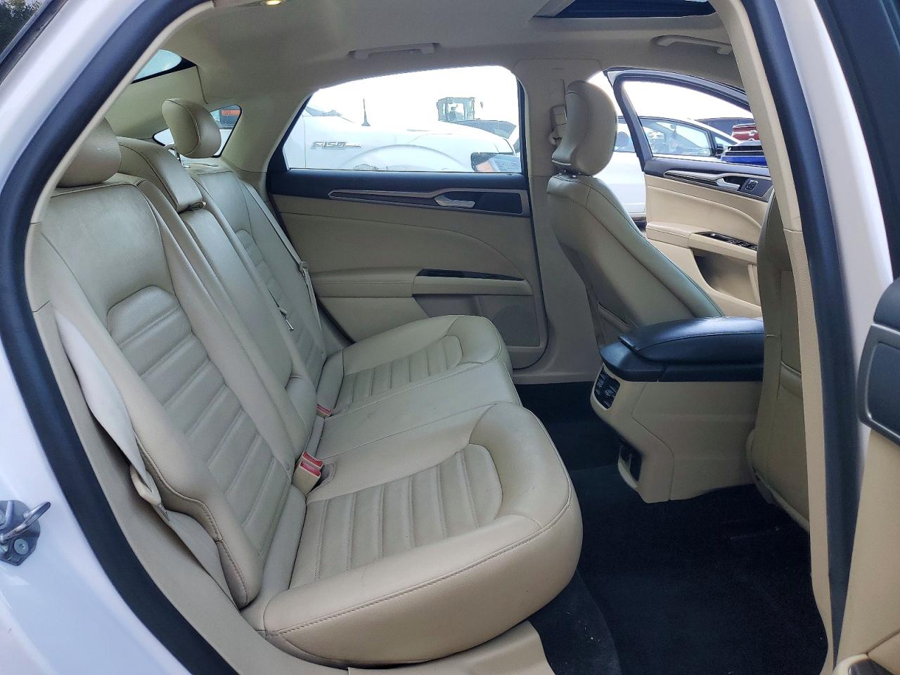 2015 Ford Fusion Se White vin: 3FA6P0H95FR288041
