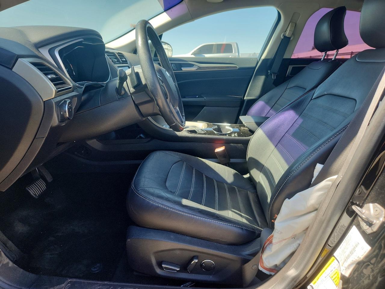 2016 Ford Fusion Se Black vin: 3FA6P0H95GR385368
