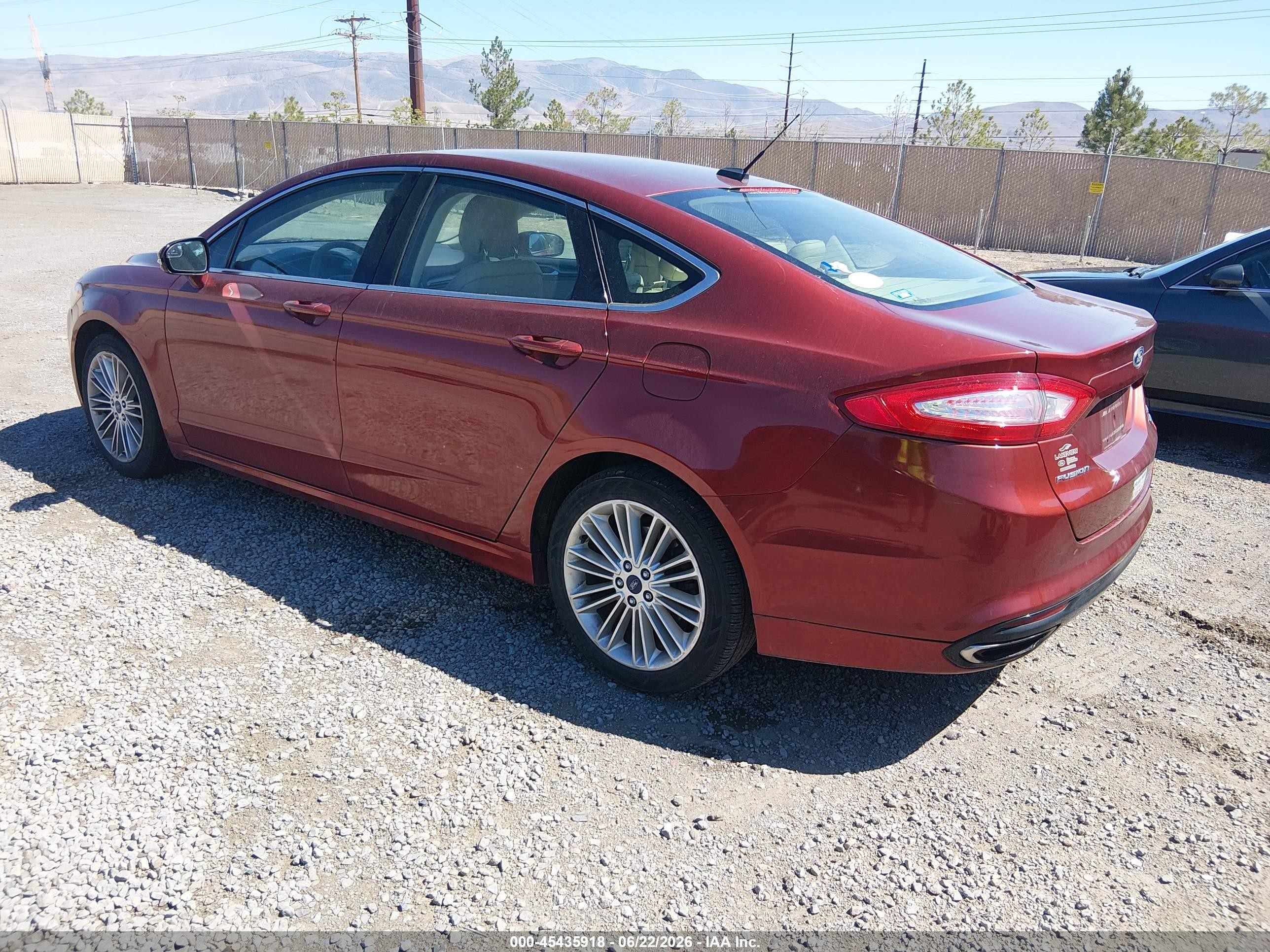 2014 Ford Fusion Se Красный vin: 3FA6P0H96ER340341