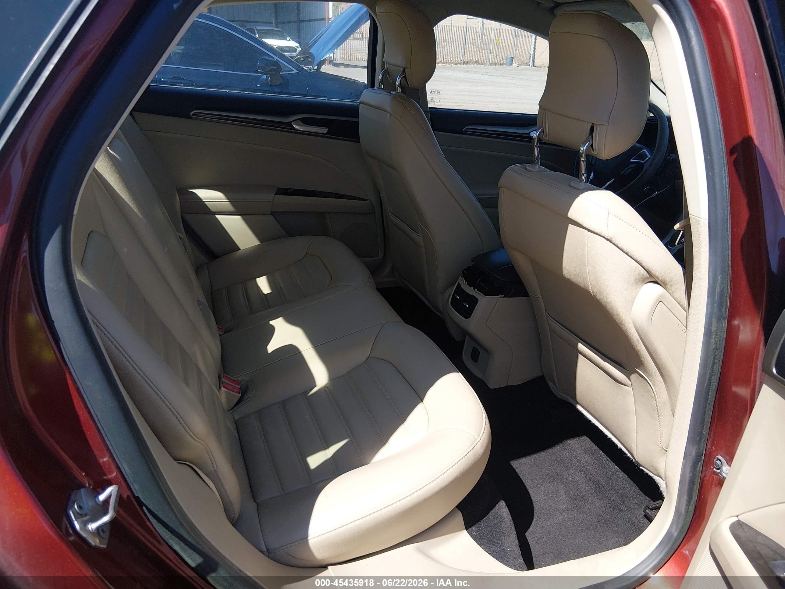 2014 Ford Fusion Se Красный vin: 3FA6P0H96ER340341
