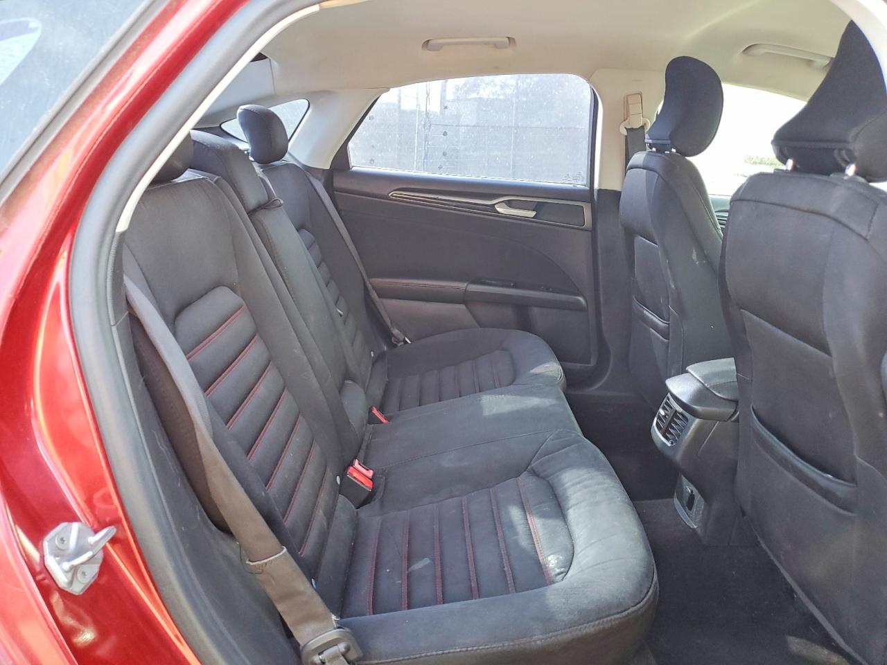 2015 Ford Fusion Se Red vin: 3FA6P0H96FR183847