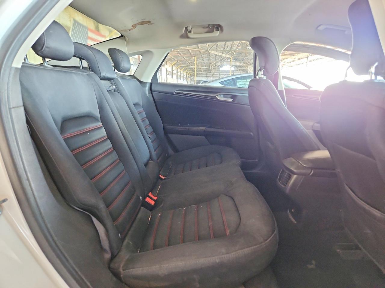 2013 Ford Fusion Se Белый vin: 3FA6P0H98DR148899
