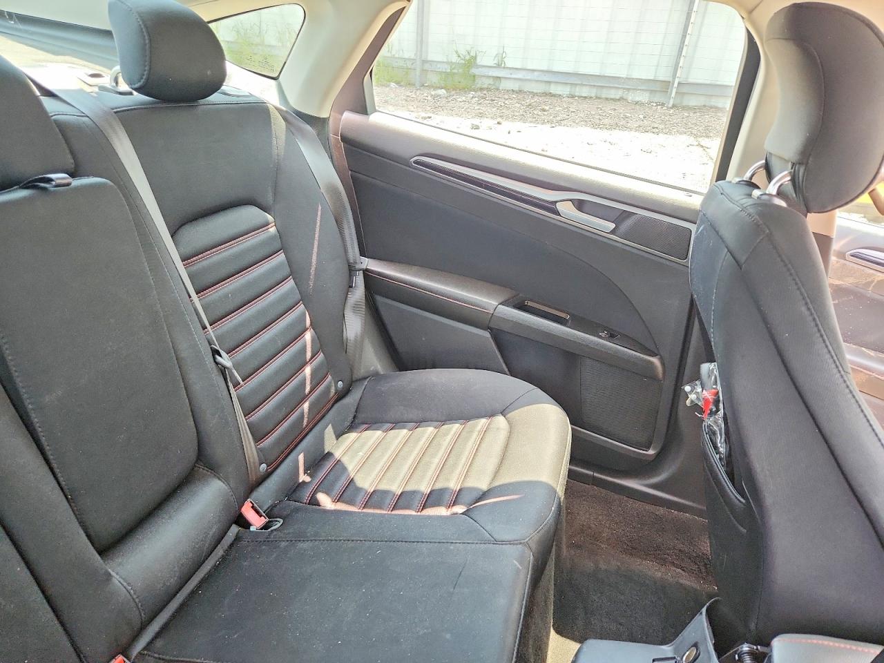 2013 Ford Fusion Se Gray vin: 3FA6P0H98DR255628