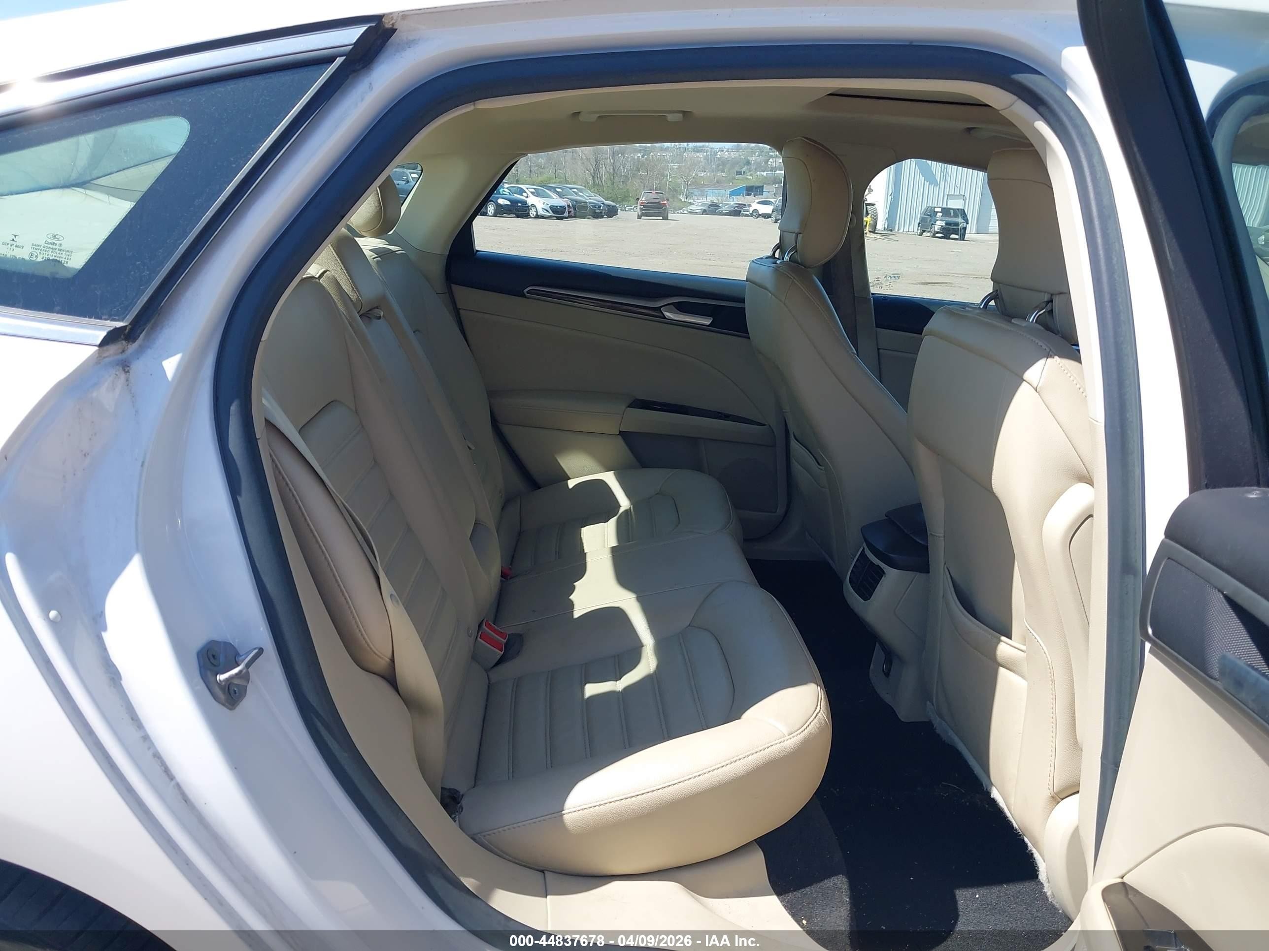 2014 Ford Fusion Se White vin: 3FA6P0H98ER109859