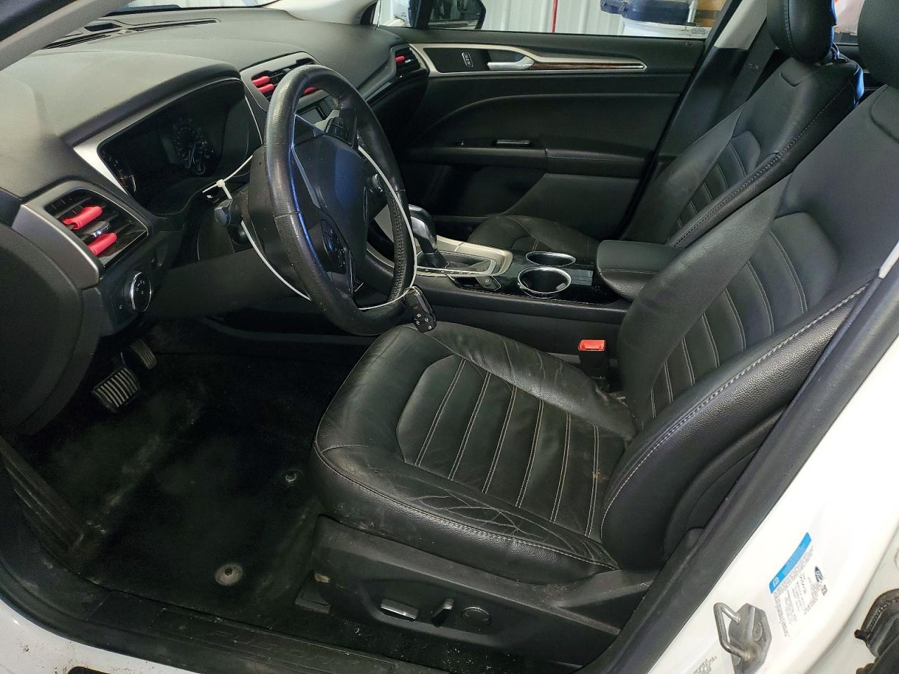 2014 Ford Fusion Se Белый vin: 3FA6P0H98ER127102