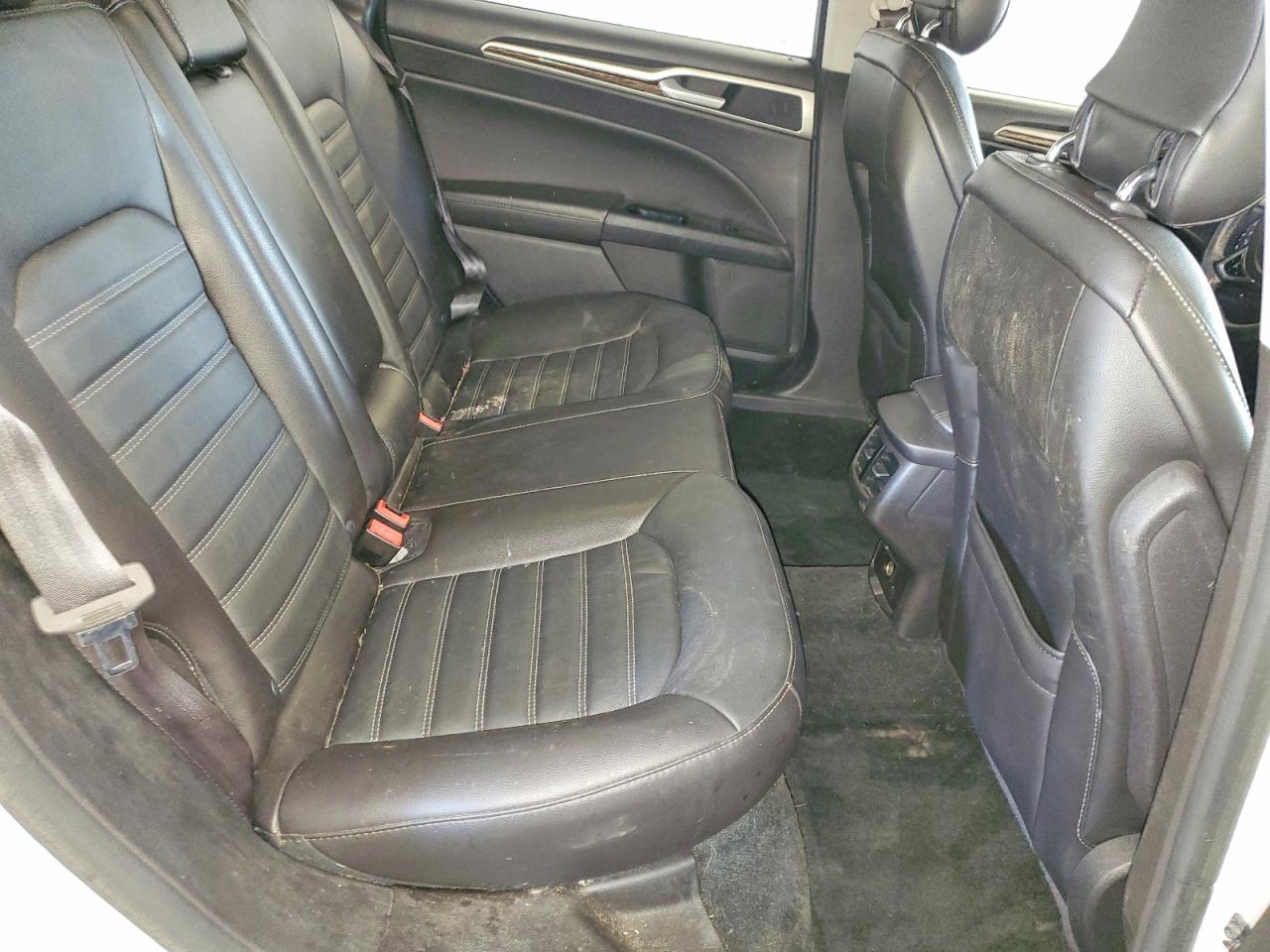 2014 Ford Fusion Se Белый vin: 3FA6P0H98ER127102