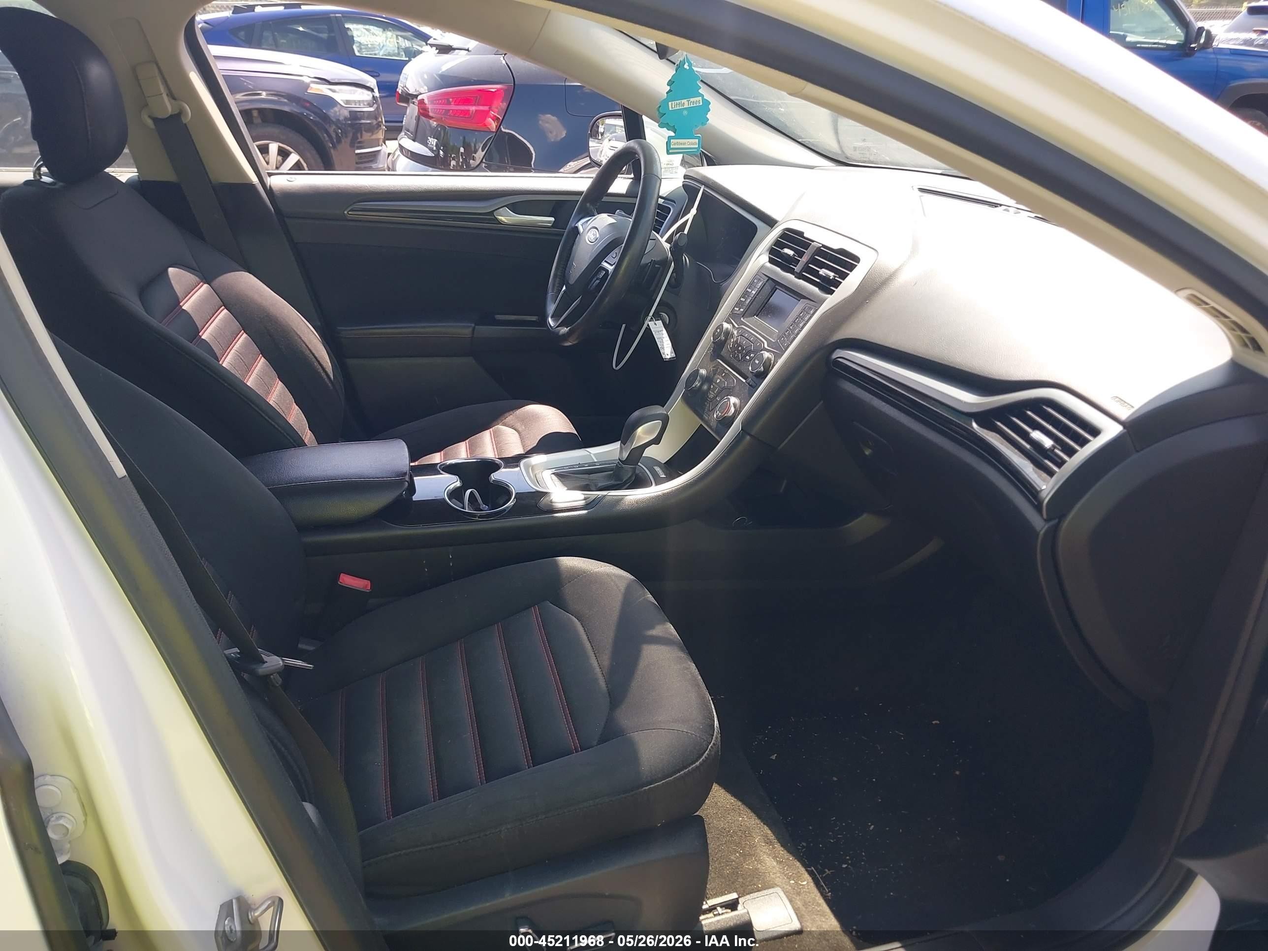 2015 Ford Fusion Se White vin: 3FA6P0H98FR148503