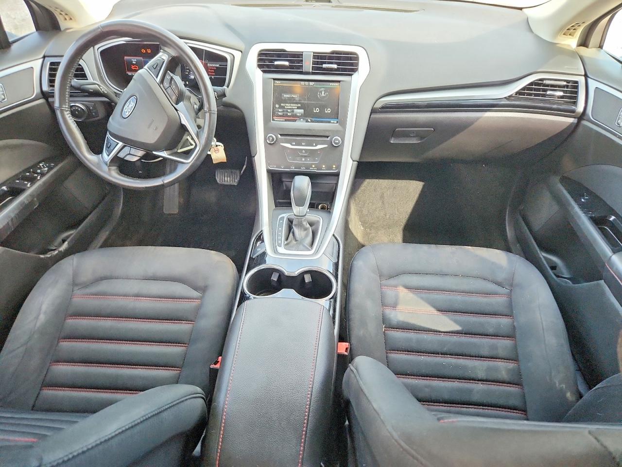 2015 Ford Fusion Se Burgundy vin: 3FA6P0H98FR159033