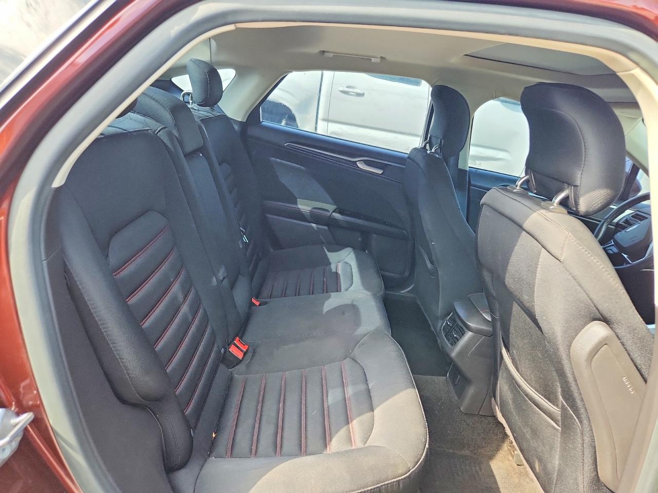2015 Ford Fusion Se Burgundy vin: 3FA6P0H98FR159033