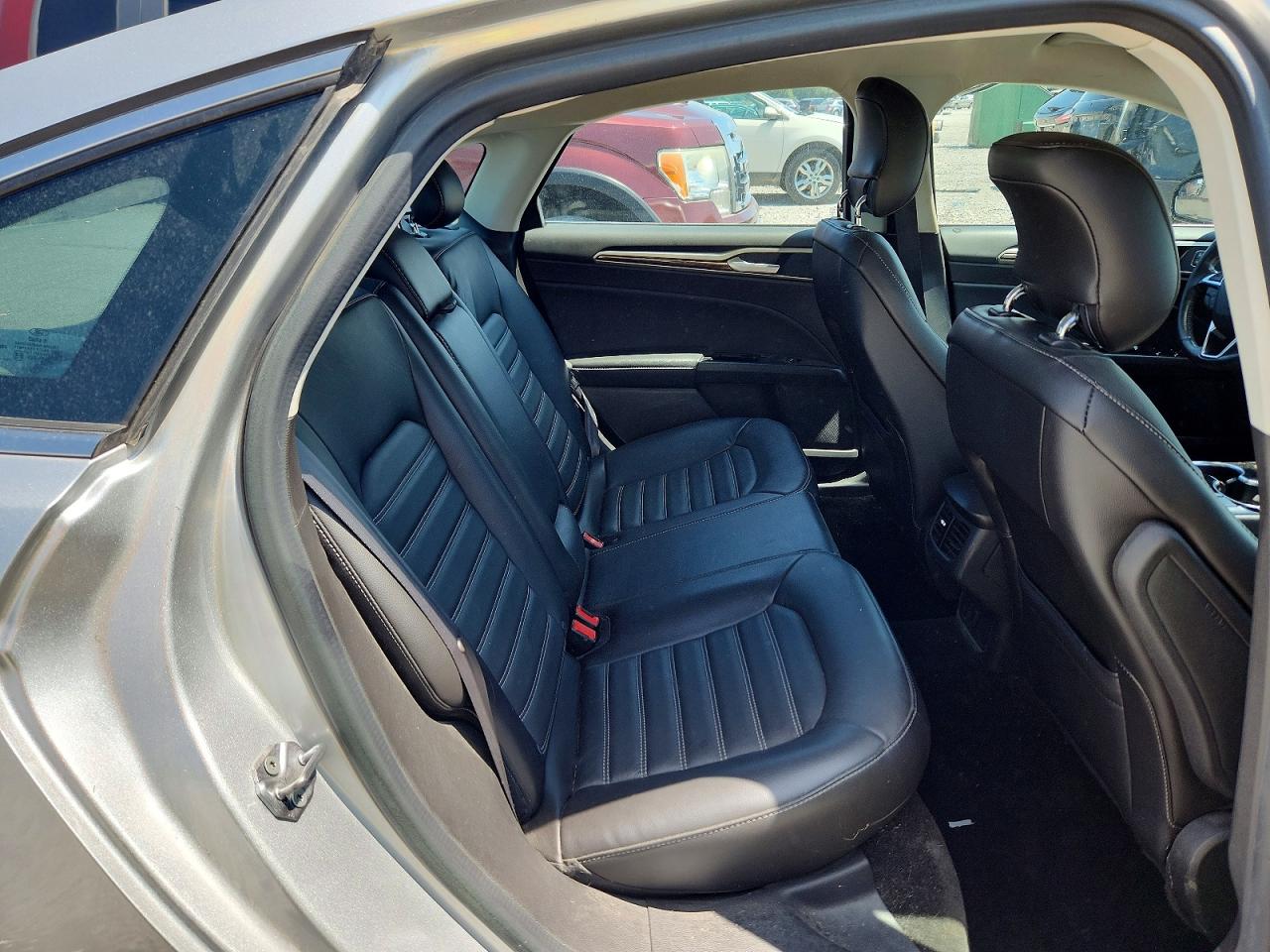 2014 Ford Fusion Se Silver vin: 3FA6P0H99ER266185
