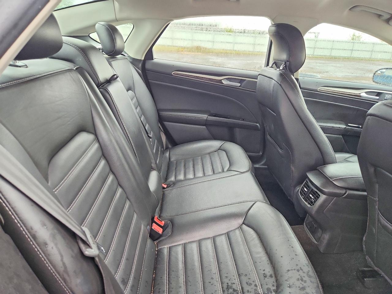 2015 Ford Fusion Se Silver vin: 3FA6P0H99FR130298