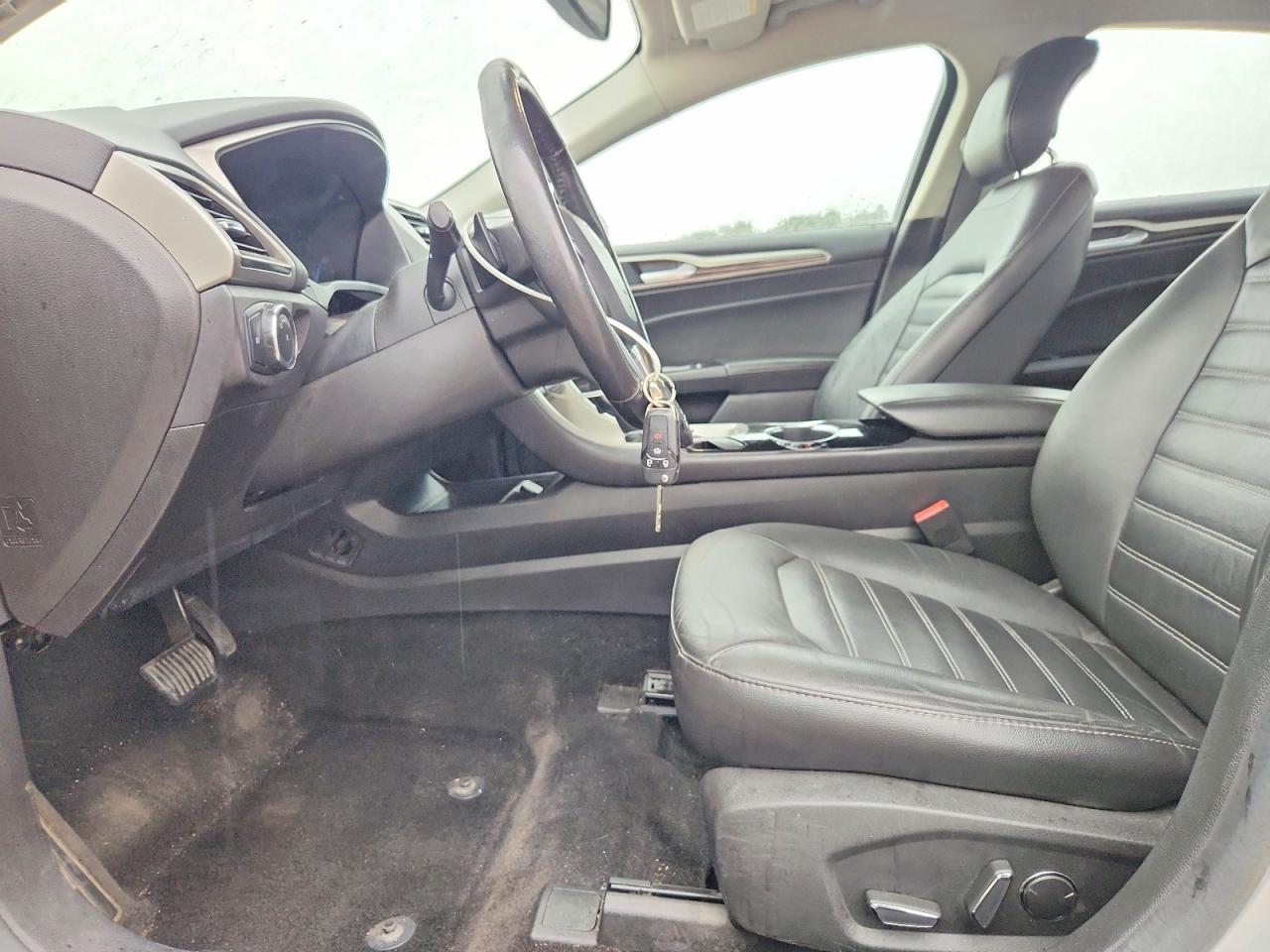 2015 Ford Fusion Se Silver vin: 3FA6P0H99FR130298
