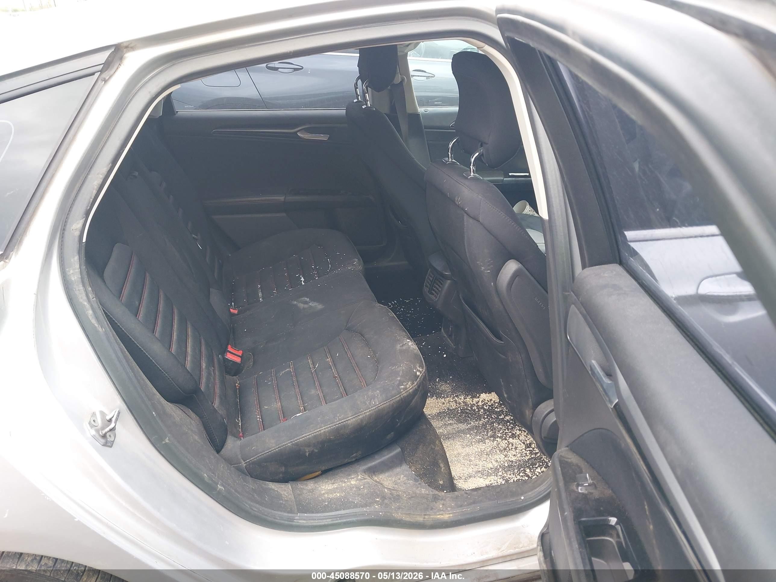 2013 Ford Fusion Se Silver vin: 3FA6P0H9XDR104399
