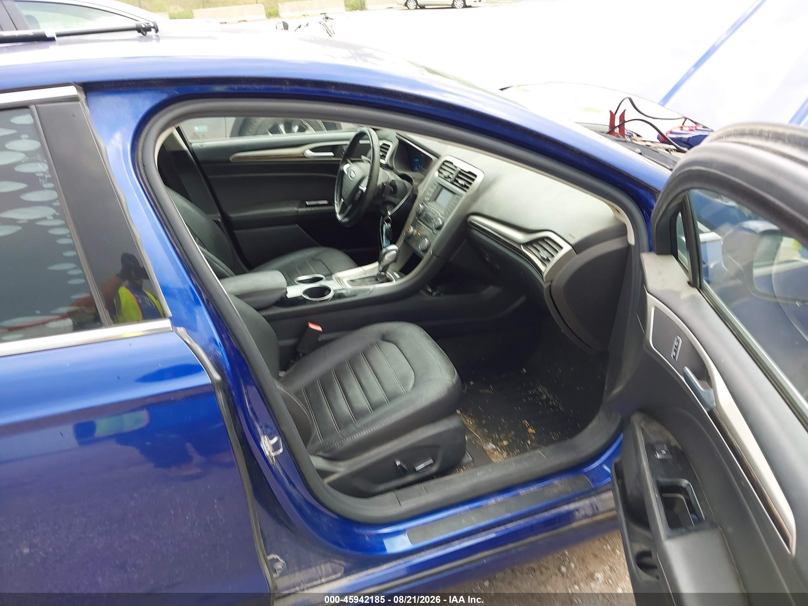 2013 Ford Fusion Se Синий vin: 3FA6P0H9XDR347517