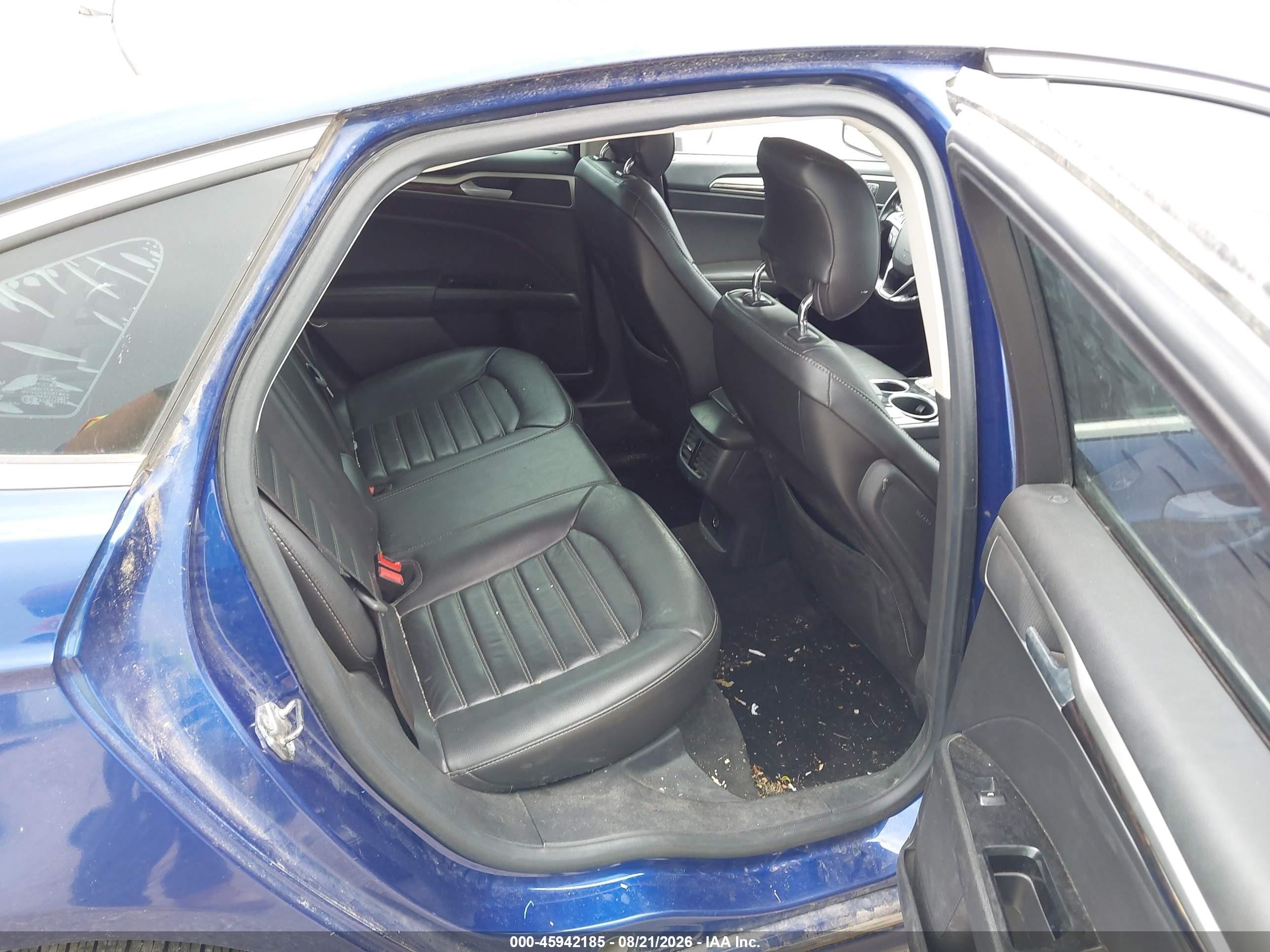 2013 Ford Fusion Se Синий vin: 3FA6P0H9XDR347517