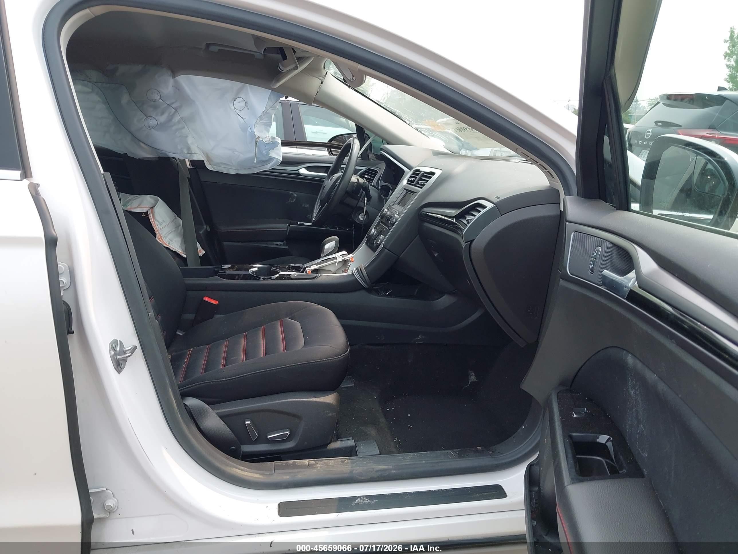 2015 Ford Fusion Se White vin: 3FA6P0H9XFR111419