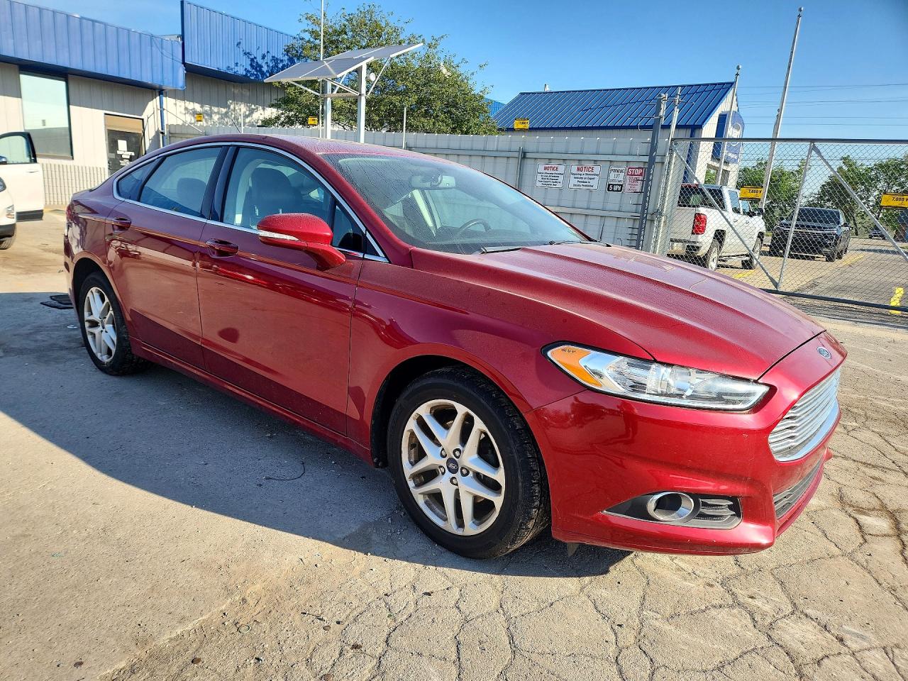 2014 Ford Fusion Se Red vin: 3FA6P0HD0ER100190
