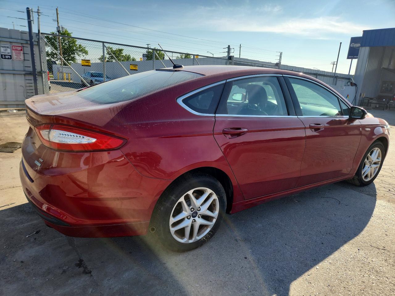 2014 Ford Fusion Se Red vin: 3FA6P0HD0ER100190