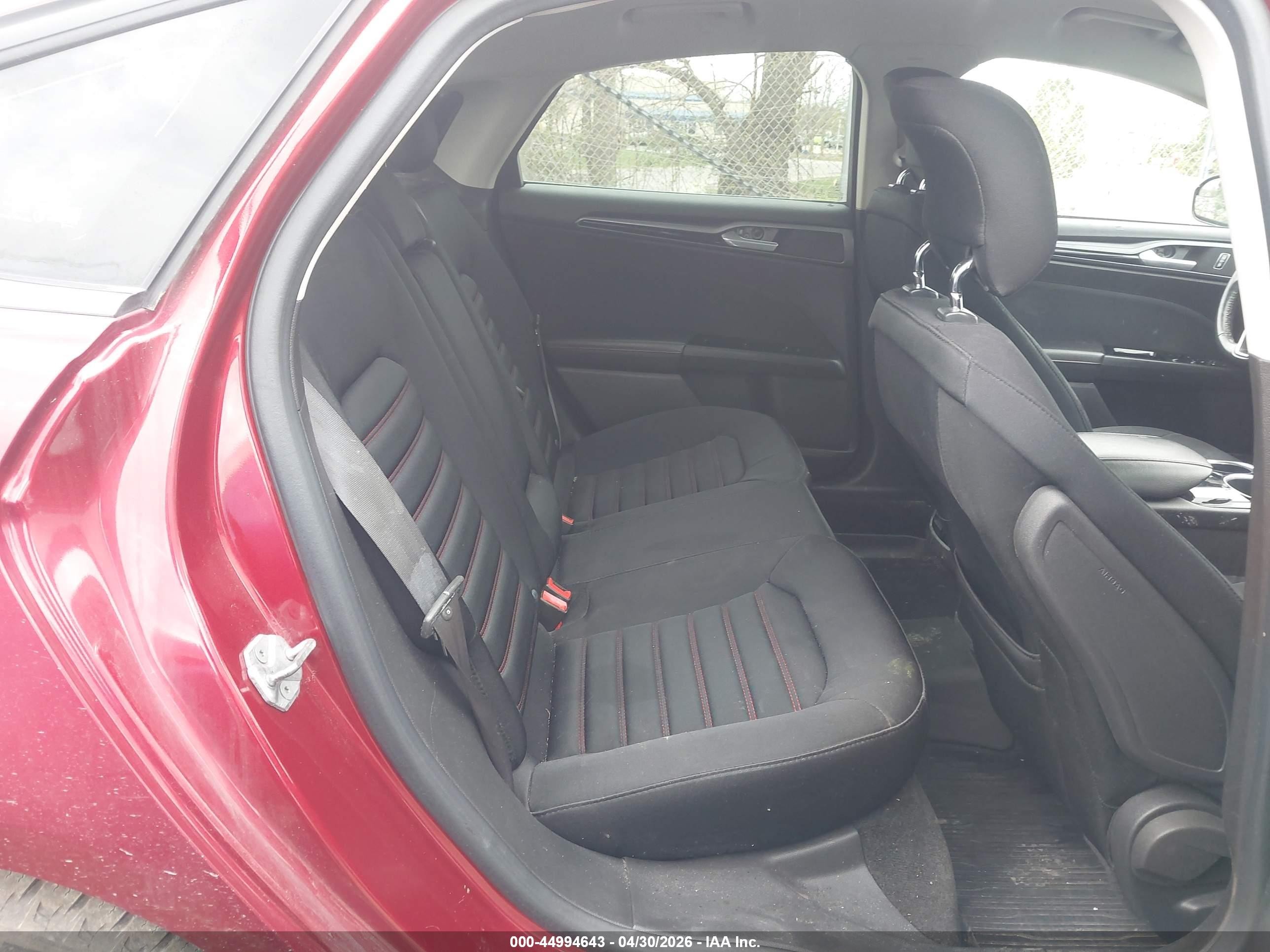 2014 Ford Fusion Se Red vin: 3FA6P0HD0ER150295