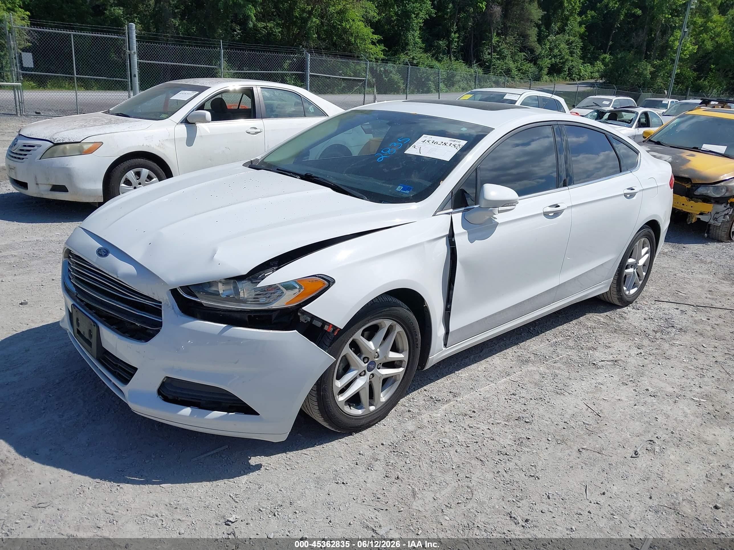 2014 Ford Fusion Se Белый vin: 3FA6P0HD0ER155531