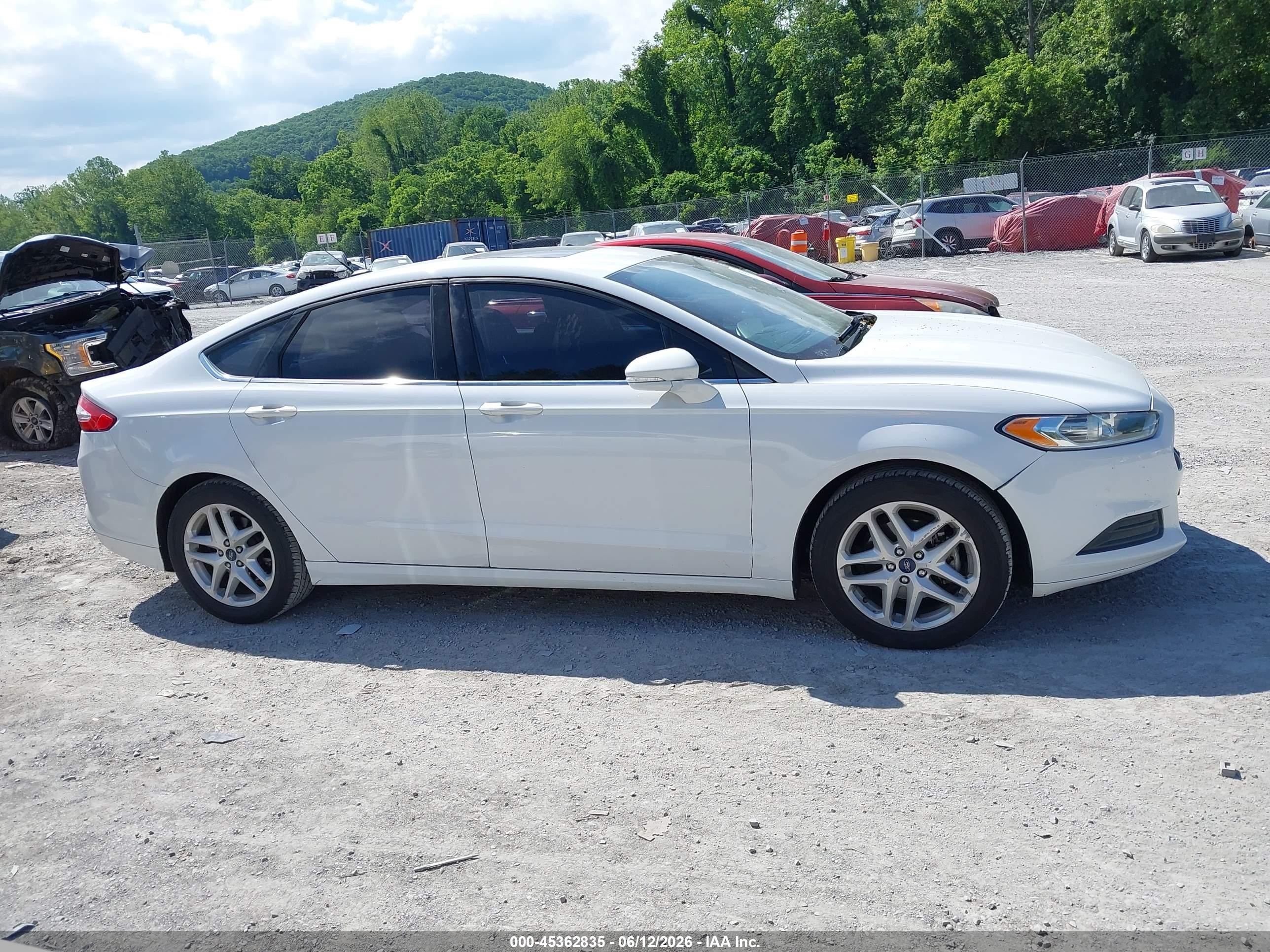 2014 Ford Fusion Se Белый vin: 3FA6P0HD0ER155531