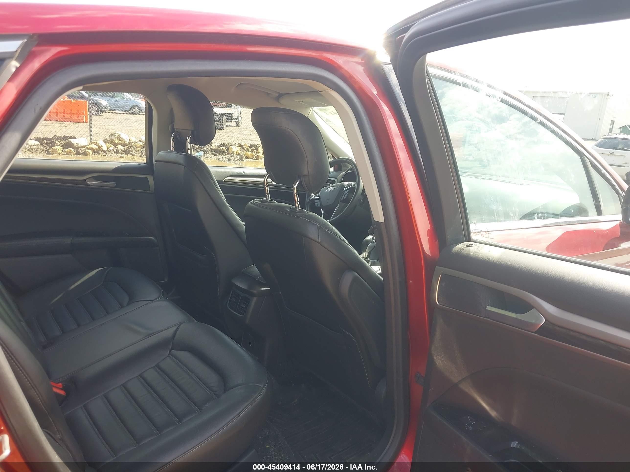 2014 Ford Fusion Se Red vin: 3FA6P0HD0ER168389
