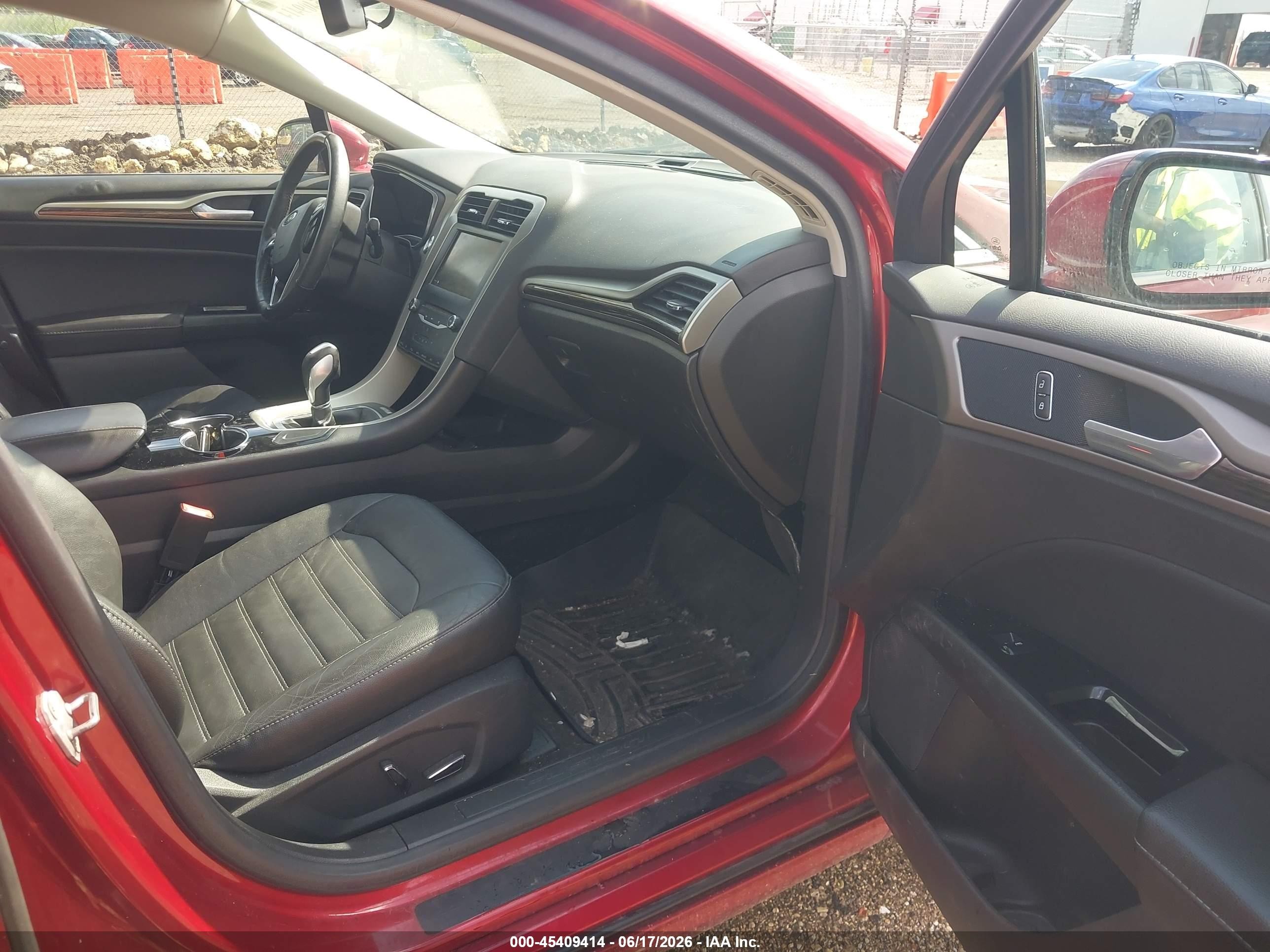 2014 Ford Fusion Se Red vin: 3FA6P0HD0ER168389