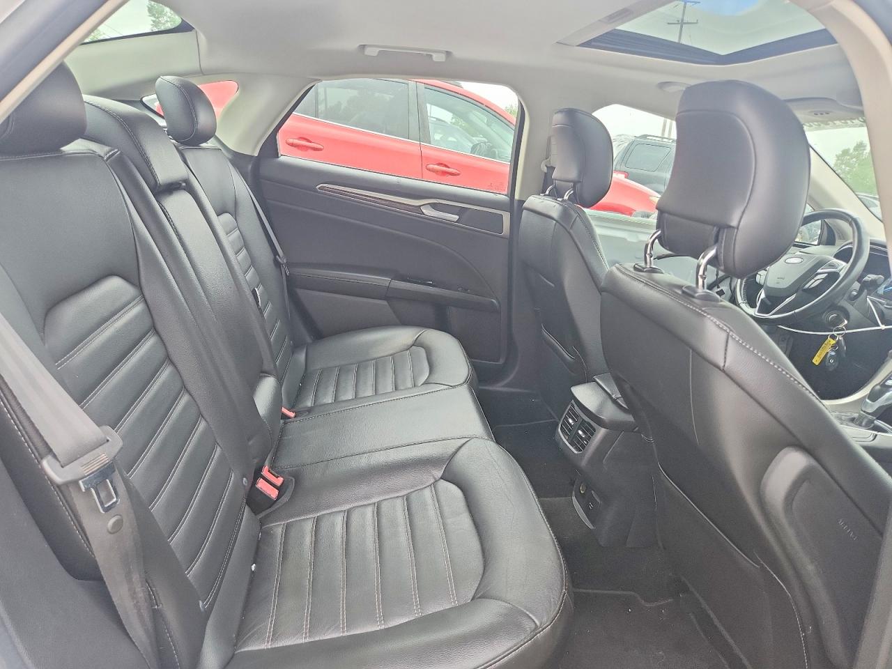 2014 Ford Fusion Se White vin: 3FA6P0HD0ER328402