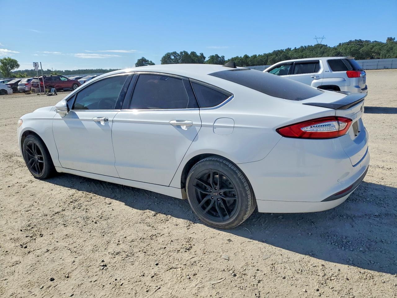2014 Ford Fusion Se Белый vin: 3FA6P0HD0ER331509