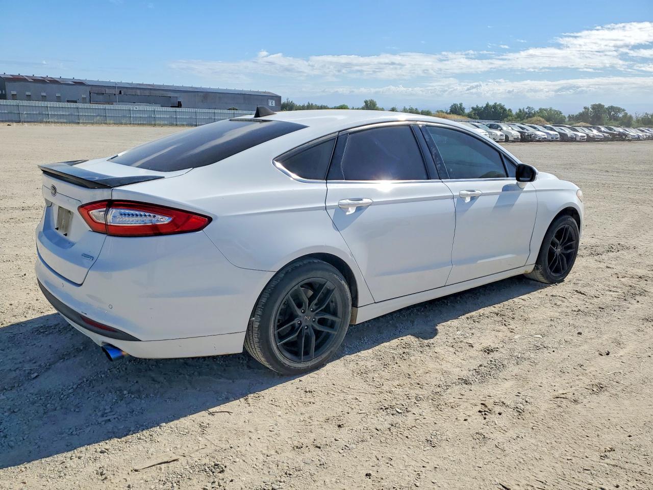 2014 Ford Fusion Se Белый vin: 3FA6P0HD0ER331509