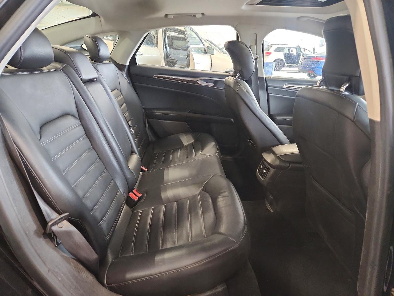2014 Ford Fusion Se Black vin: 3FA6P0HD0ER356331