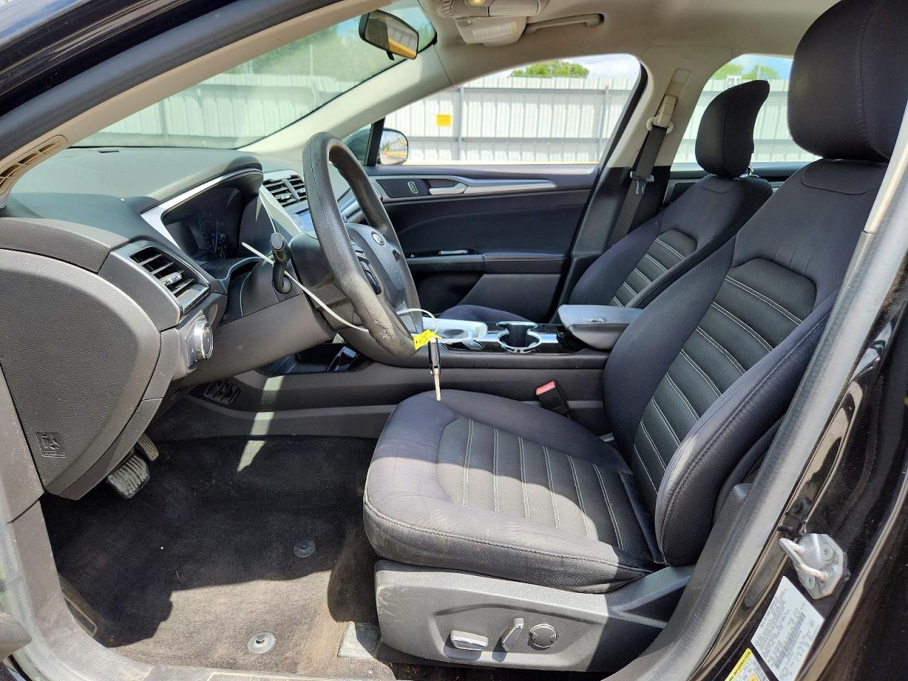 2014 Ford Fusion Se Черный vin: 3FA6P0HD0ER394416