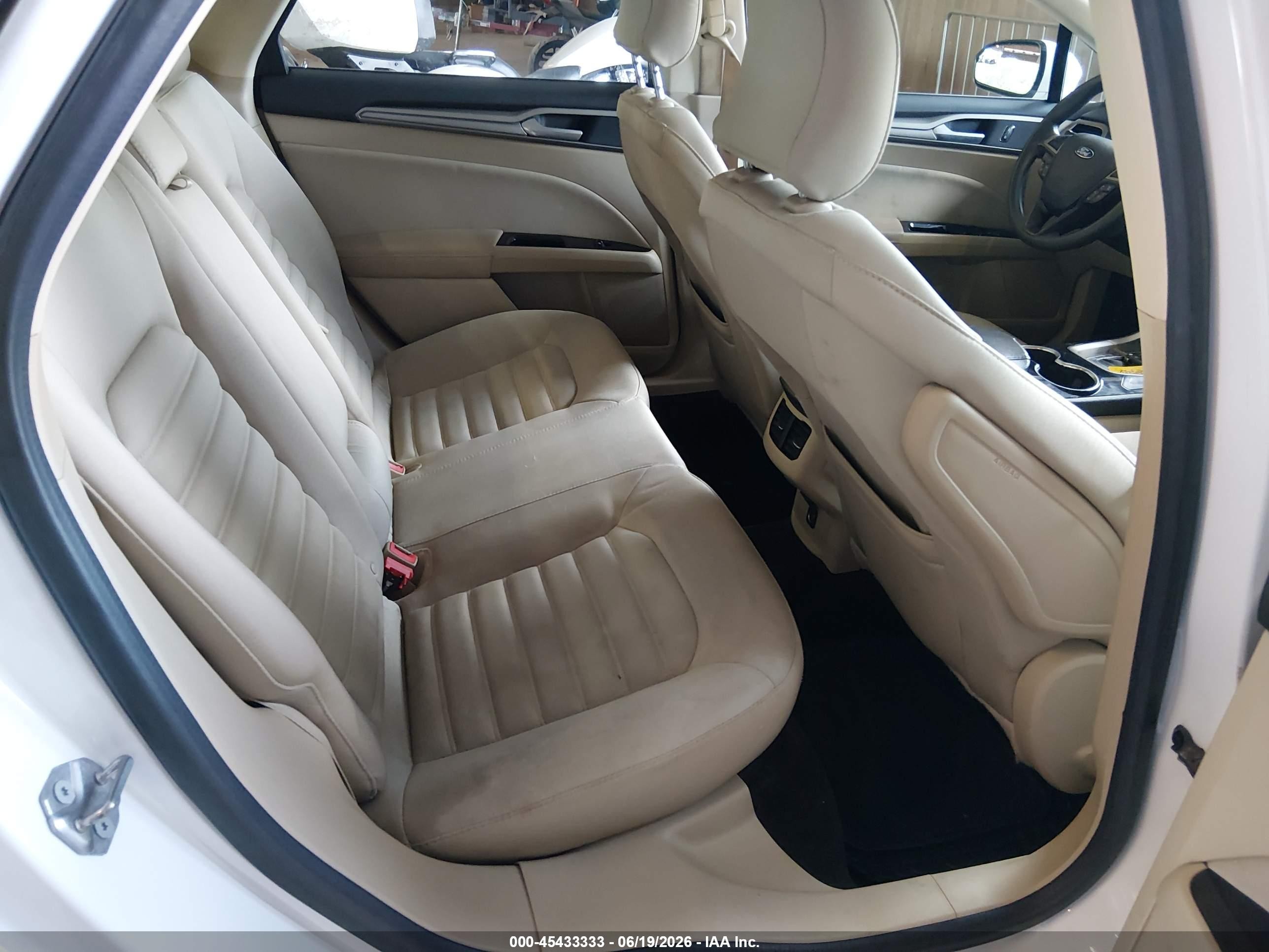 2015 Ford Fusion Se White vin: 3FA6P0HD0FR266551
