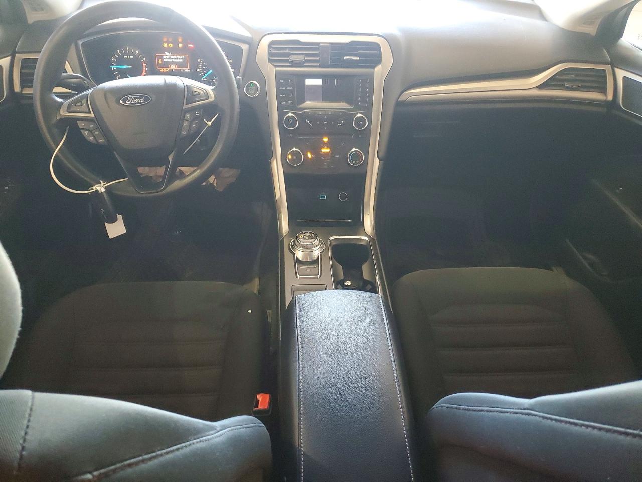 2018 Ford Fusion Se Silver vin: 3FA6P0HD0JR142921
