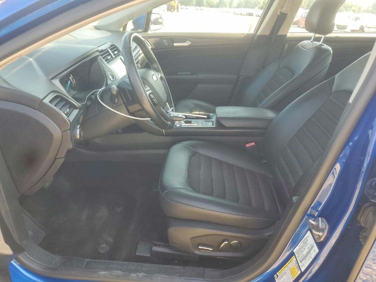 2018 Ford Fusion Se Blue vin: 3FA6P0HD0JR179032