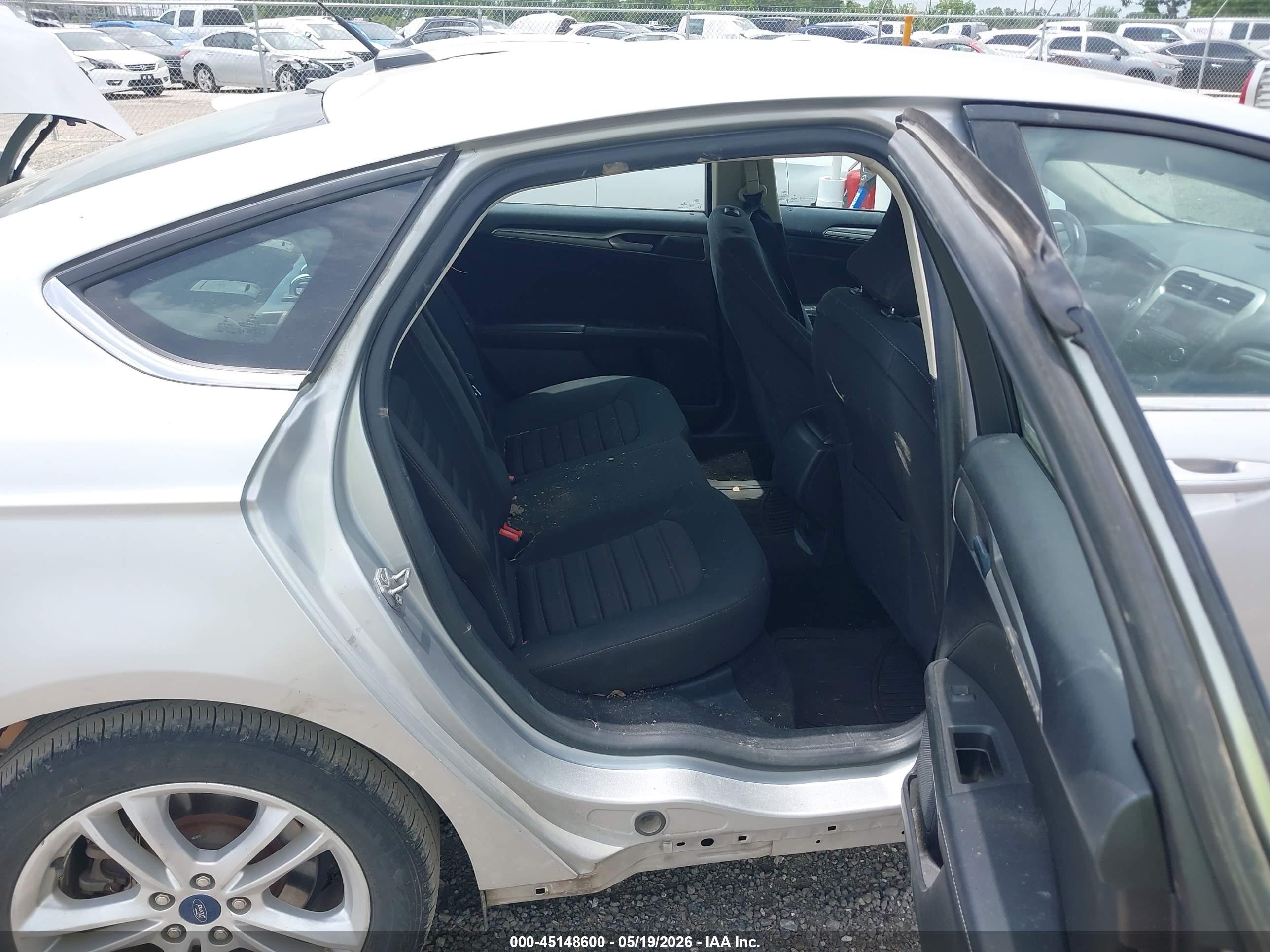 2018 Ford Fusion Se Silver vin: 3FA6P0HD0JR281785