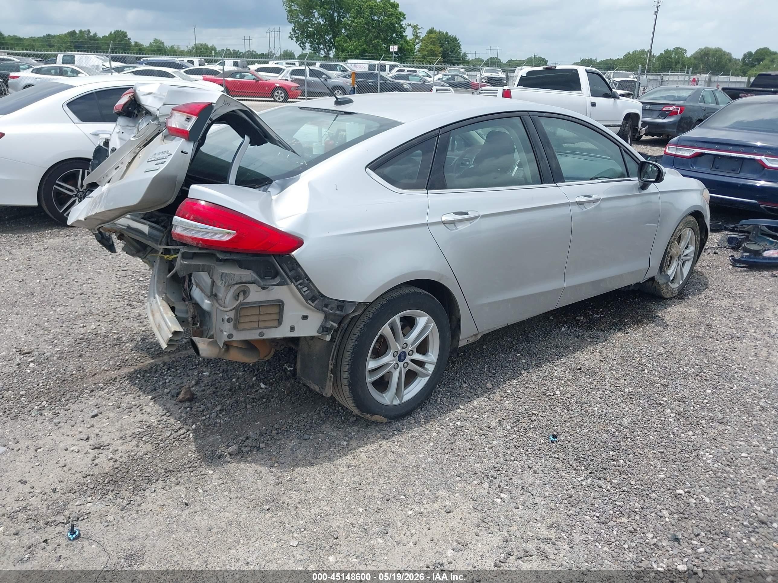 2018 Ford Fusion Se Silver vin: 3FA6P0HD0JR281785