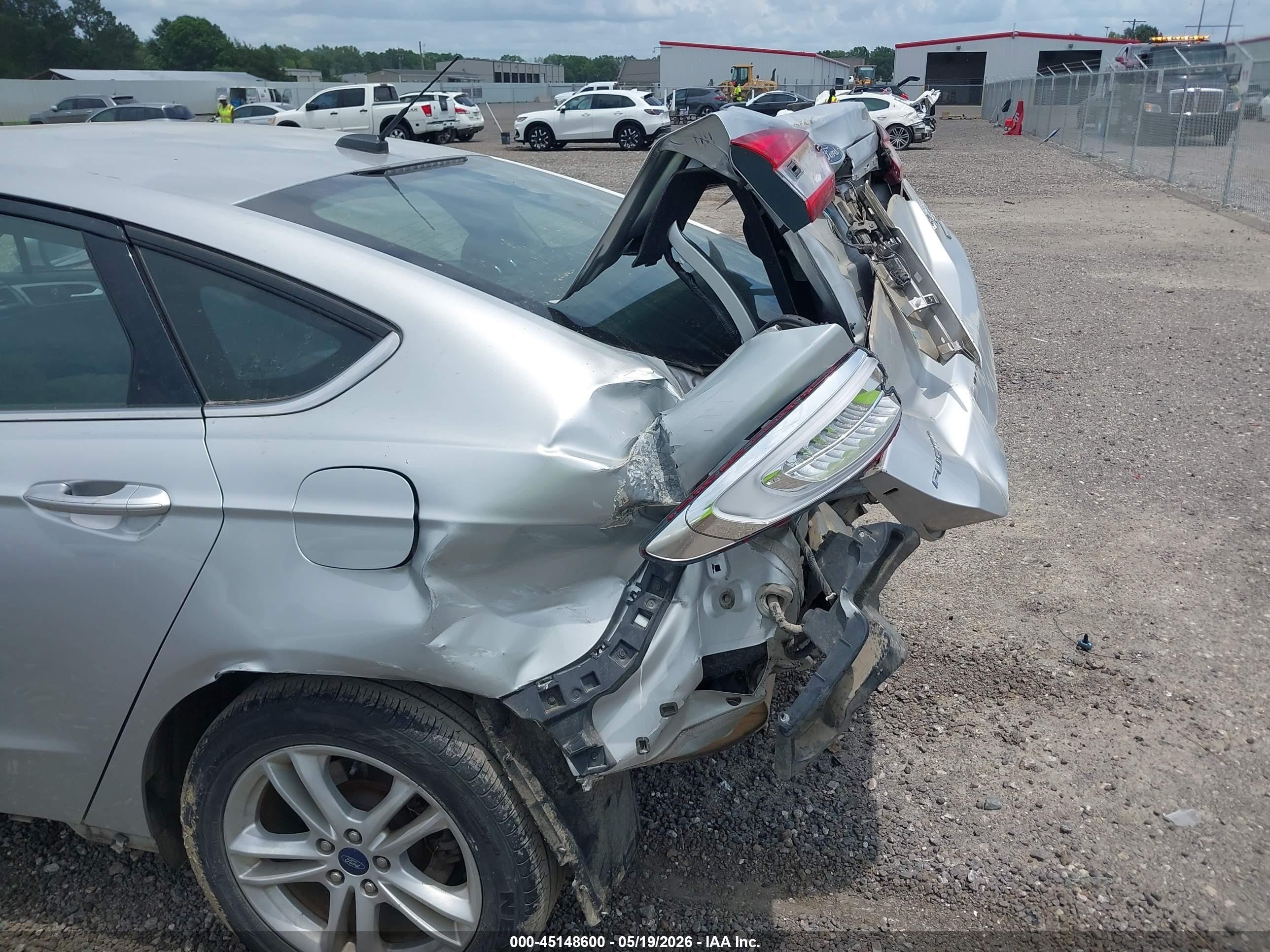 2018 Ford Fusion Se Silver vin: 3FA6P0HD0JR281785