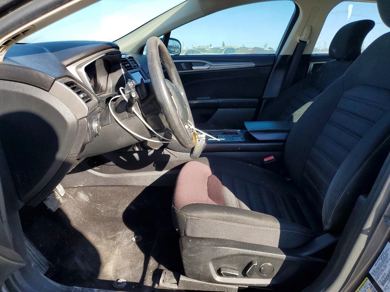 2019 Ford Fusion Se Gray vin: 3FA6P0HD0KR101786