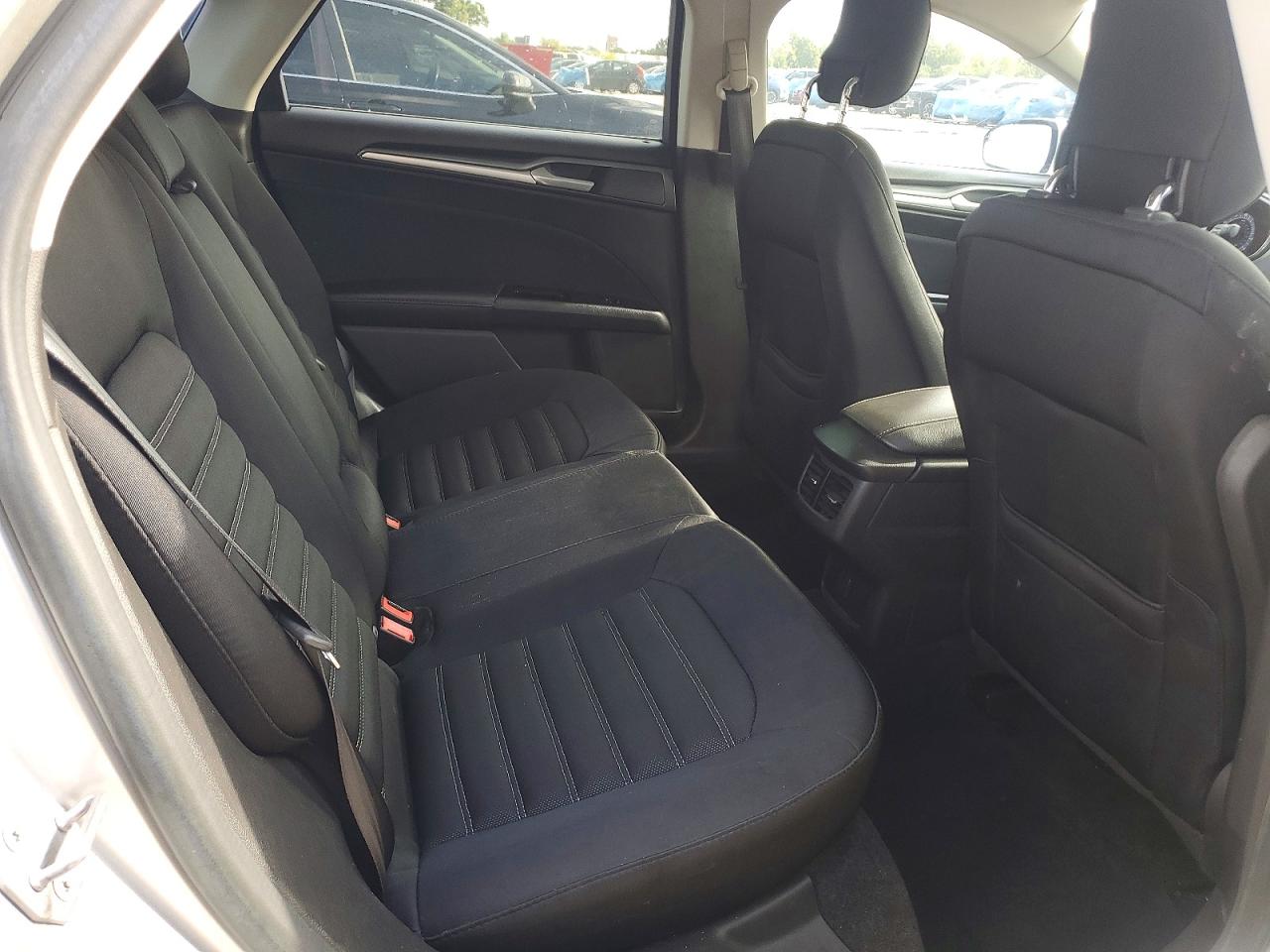 2014 Ford Fusion Se Silver vin: 3FA6P0HD1ER118892