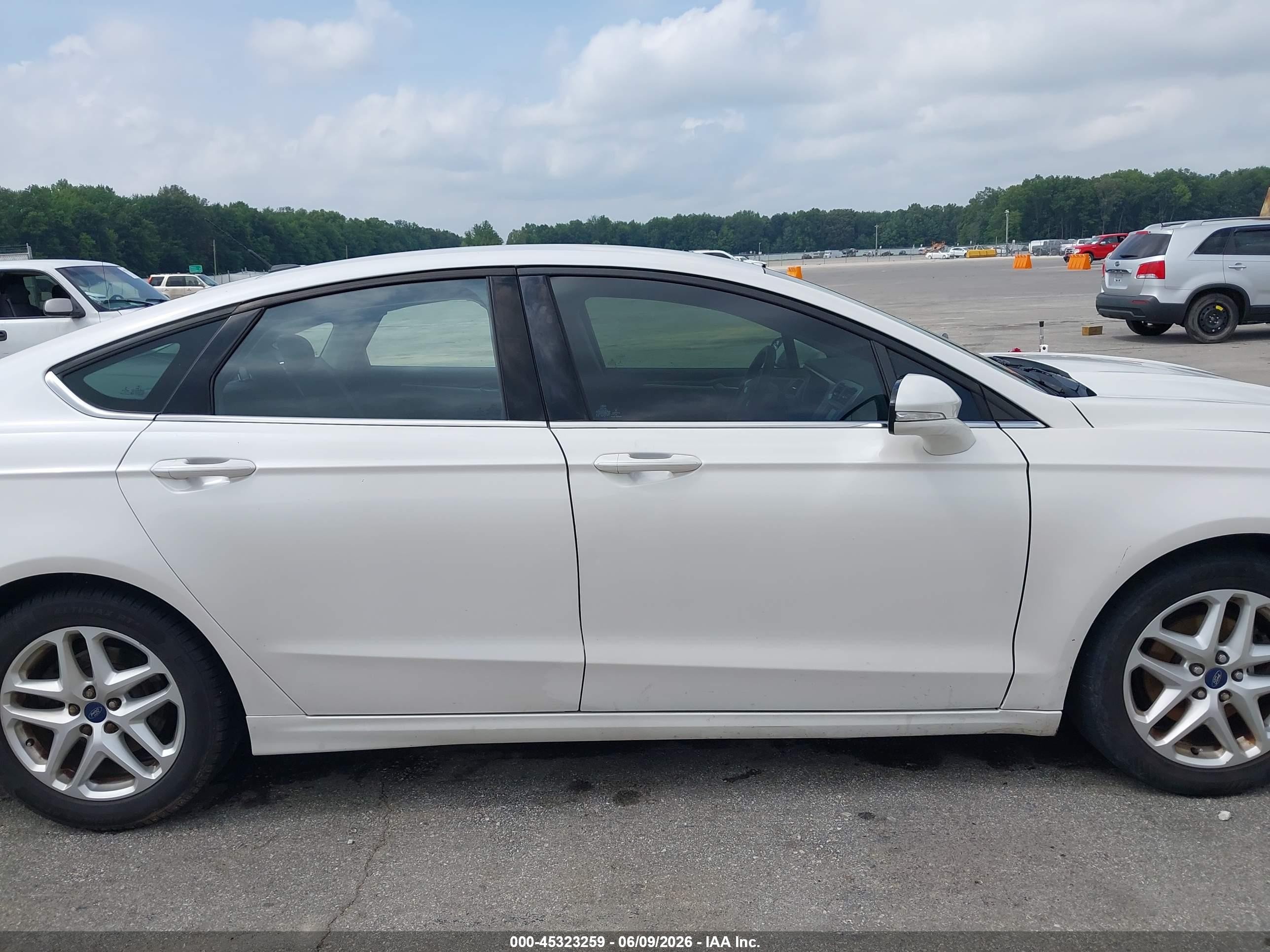 2014 Ford Fusion Se White vin: 3FA6P0HD1ER127558