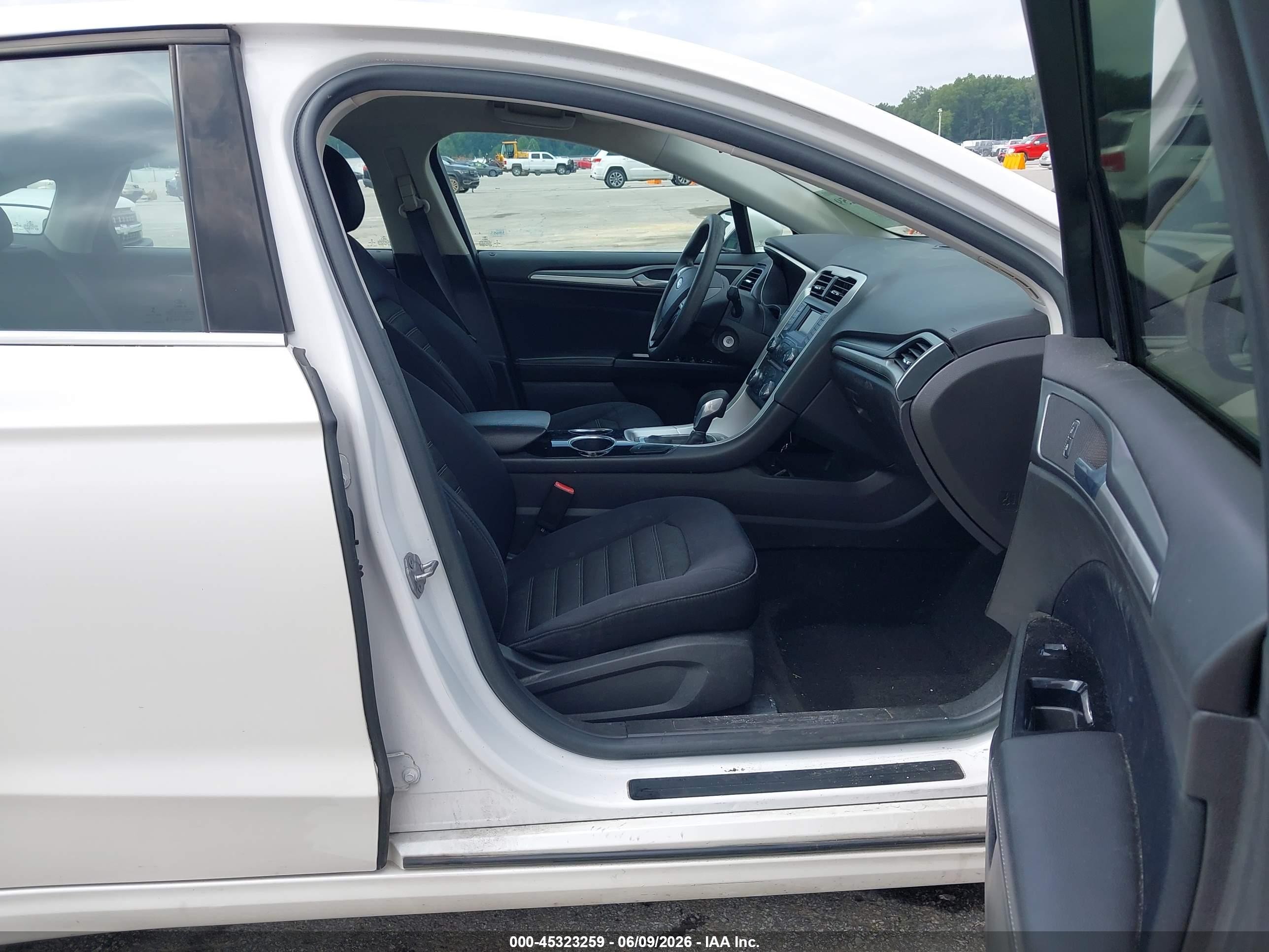 2014 Ford Fusion Se White vin: 3FA6P0HD1ER127558