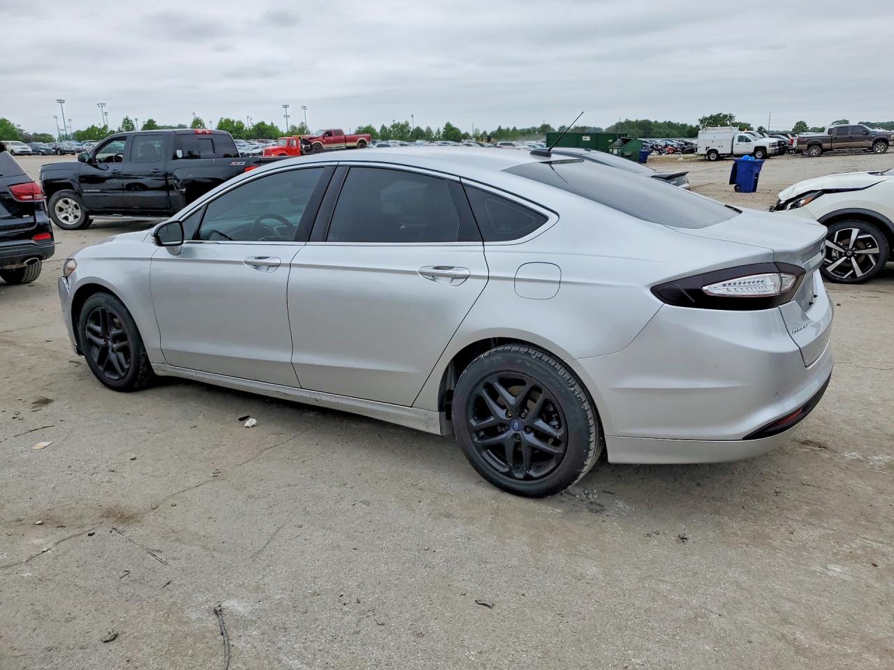 2014 Ford Fusion Se Серебряный vin: 3FA6P0HD1ER141234