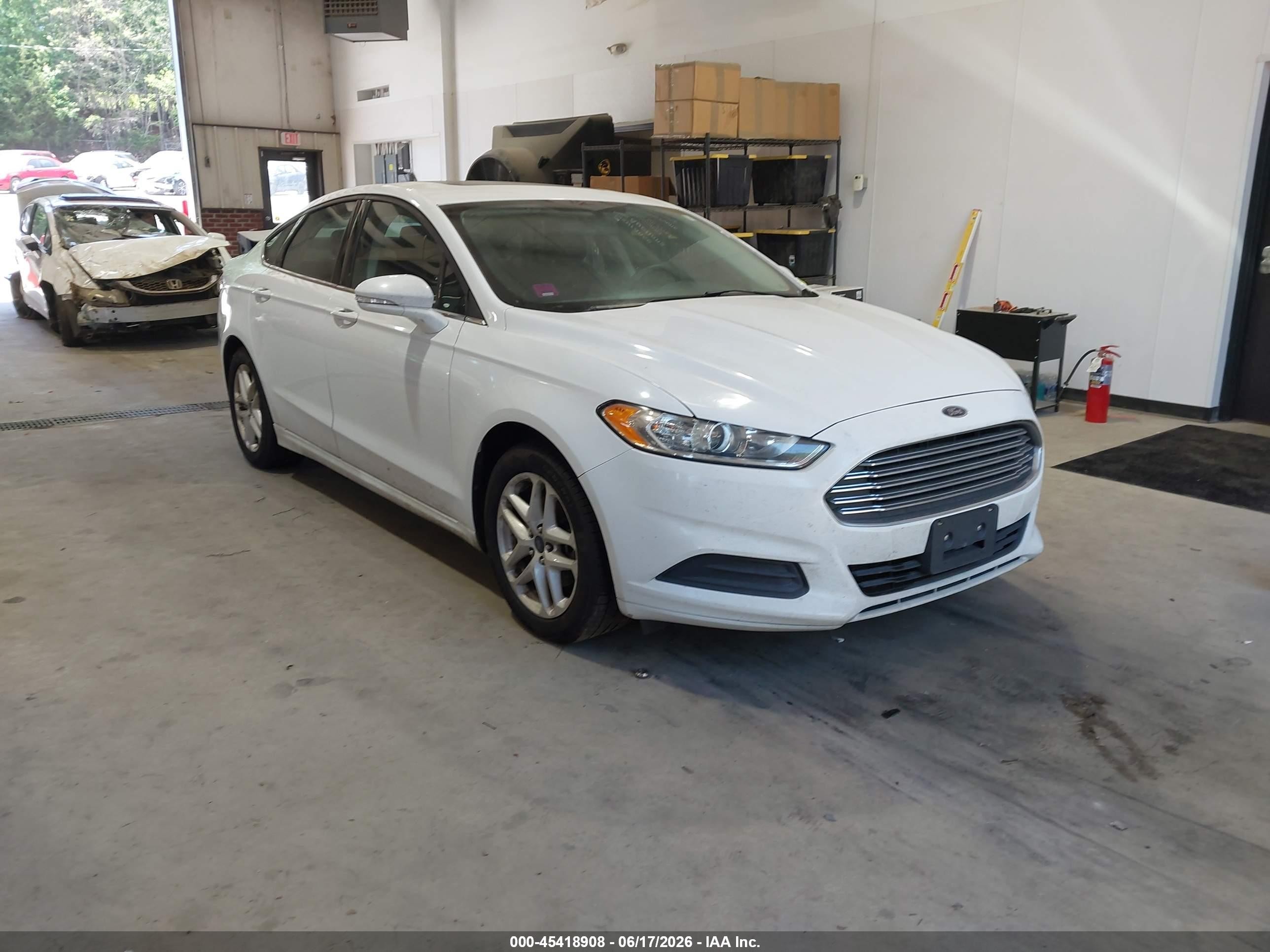 2014 Ford Fusion Se White vin: 3FA6P0HD1ER159197