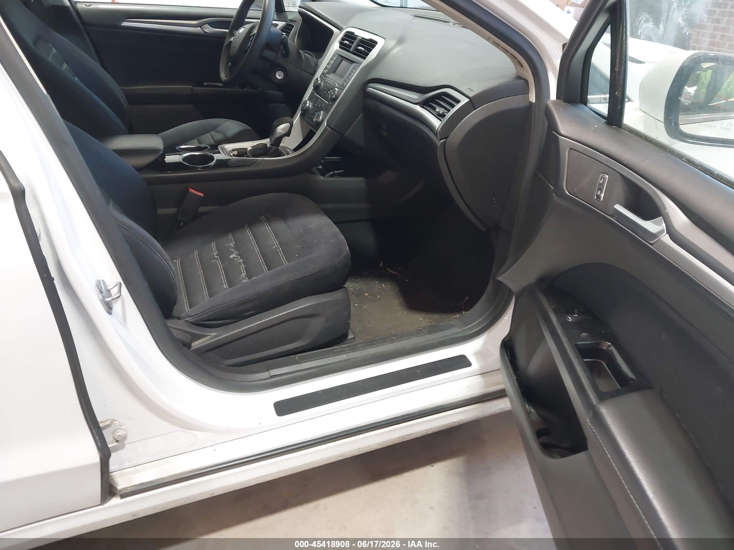2014 Ford Fusion Se White vin: 3FA6P0HD1ER159197