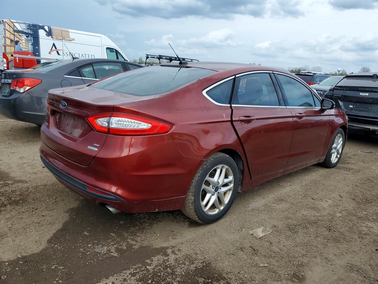 2014 Ford Fusion Se Red vin: 3FA6P0HD1ER183886