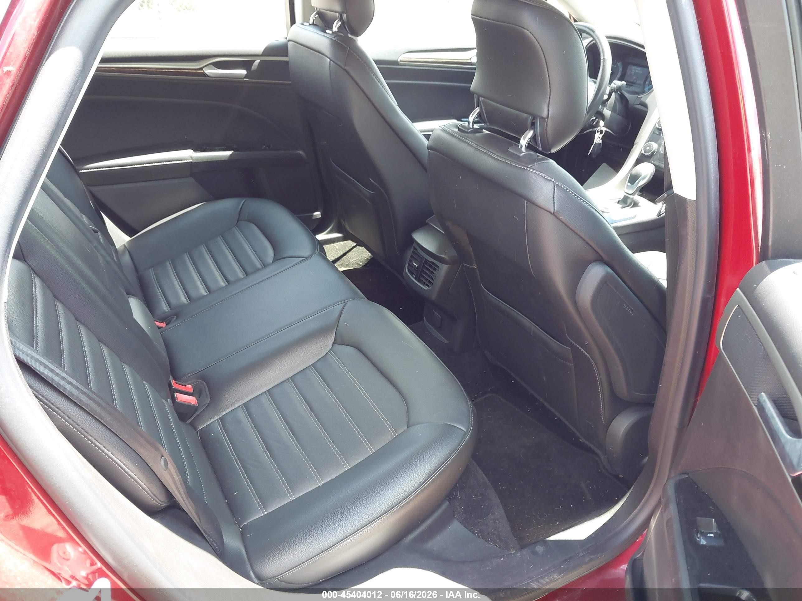 2014 Ford Fusion Se Red vin: 3FA6P0HD1ER191776